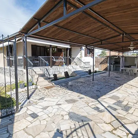 Dimis House Tatil Evi